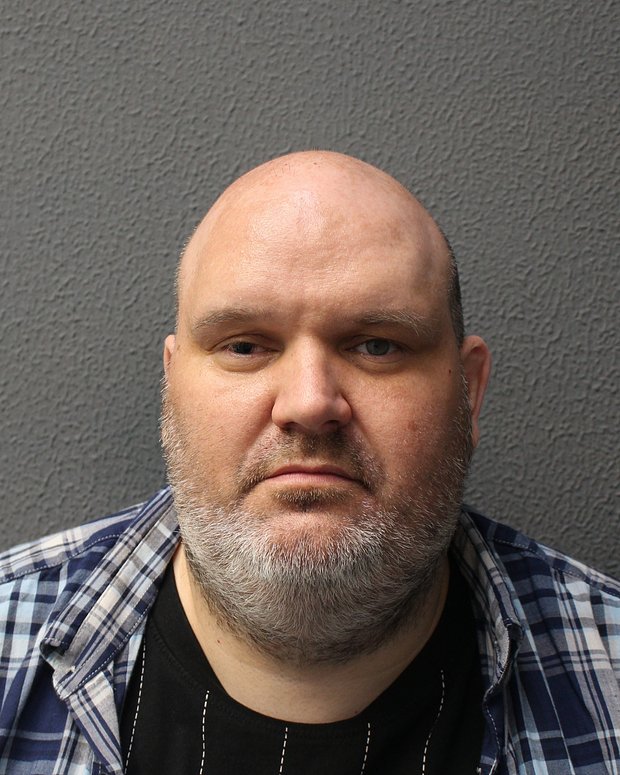 Мариус Густавсон