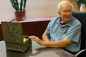 Сокровища или смерть Поиски клада безумного миллионера погубили пять человек. Сокровища нашли, но загадок стало больше