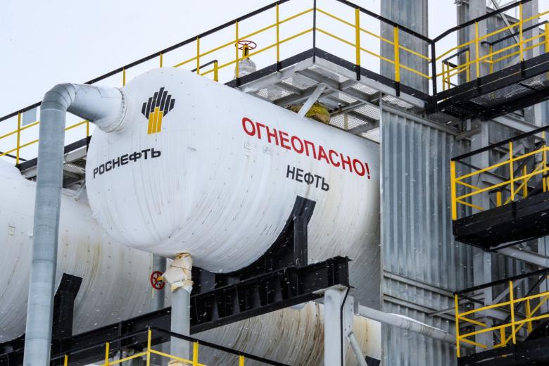 v-rosnefti-ukazali-na-plachevnye-posledstvija-sankcij-protiv-zavoda-v-indii-116613a.jpg