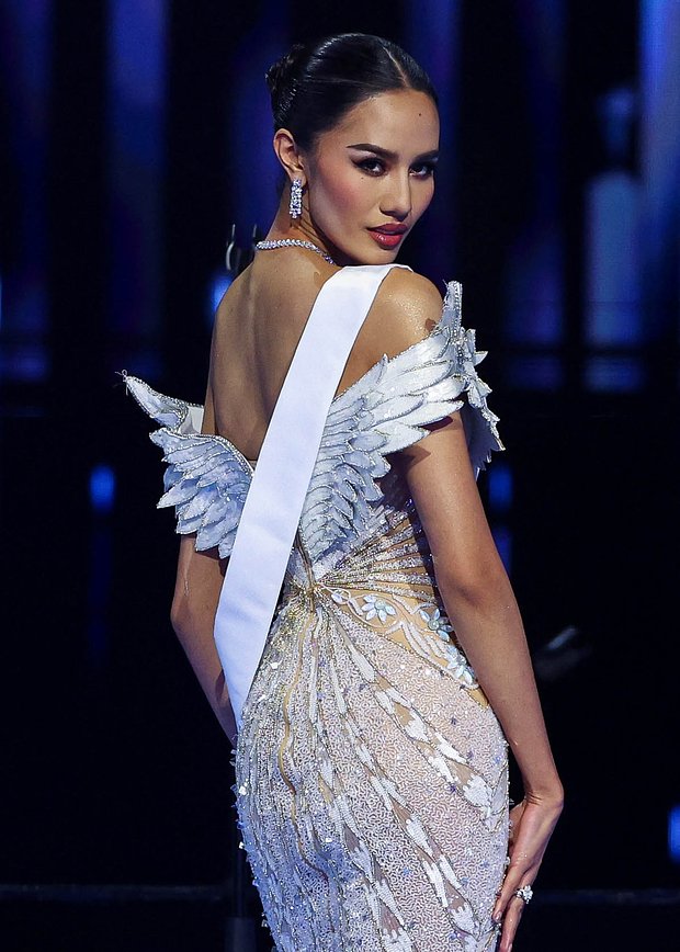 Опал Сучата Чуангсри, победительница «Мисс мира»